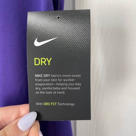 Nike Dry Fit Tank Top - Picture 3 of 4